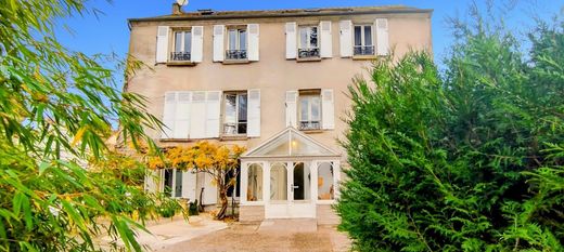 Luxus-Haus in Villiers-Adam, Val d'Oise