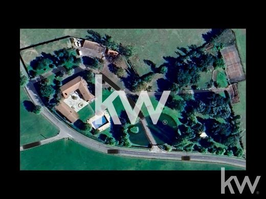 Luxus-Haus in Montbrison, Loire