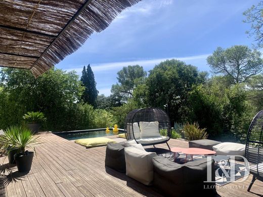 Luxury home in Nîmes, Gard