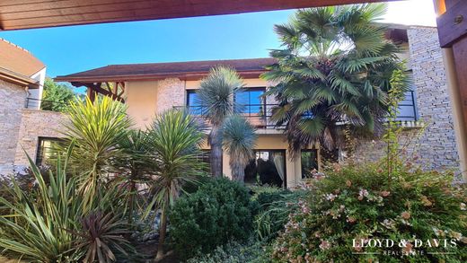 Luxus-Haus in Verrières-le-Buisson, Essonne