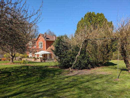 Πολυτελή κατοικία σε Senlisse, Yvelines