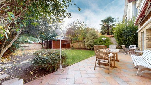 ‏בתי יוקרה ב  Saint-Maur-des-Fossés, Val-de-Marne