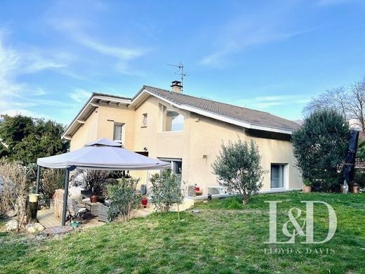 Casa de lujo en Échirolles, Isere