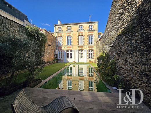 Luxus-Haus in Mont-de-Marsan, Landes