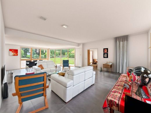 Luxus-Haus in Voulangis, Seine-et-Marne