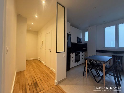 Apartment in Neuilly-sur-Seine, Hauts-de-Seine