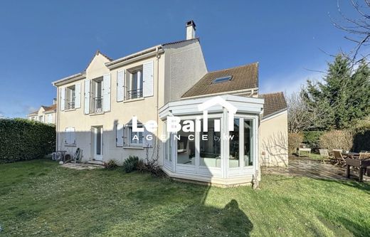 Casa di lusso a Osny, Val d'Oise