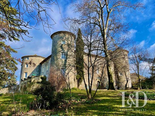 Schloss / Burg in Chomérac, Ardèche