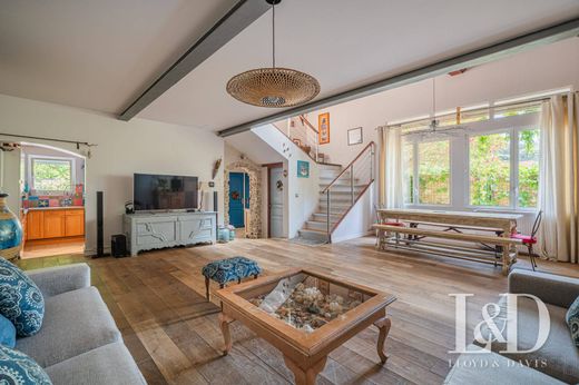 豪宅  Saint-Jeure-d'Ay, Ardèche