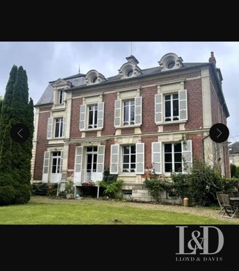 Luxury home in Mouy, Oise