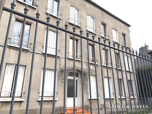 Complexes résidentiels à Montlhéry, Essonne