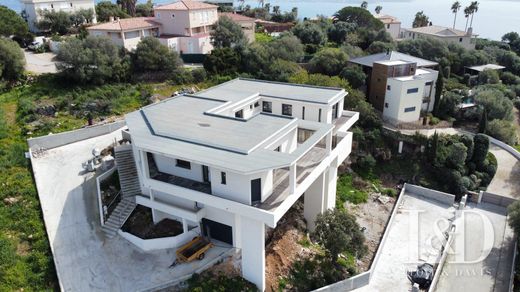 Ajaccio, South Corsicaの高級住宅