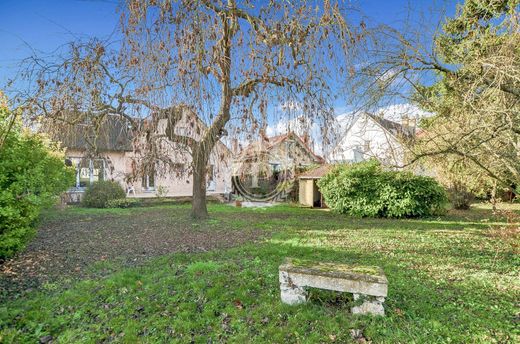 Casa de lujo en Saint-Leu-la-Forêt, Valle de Oise