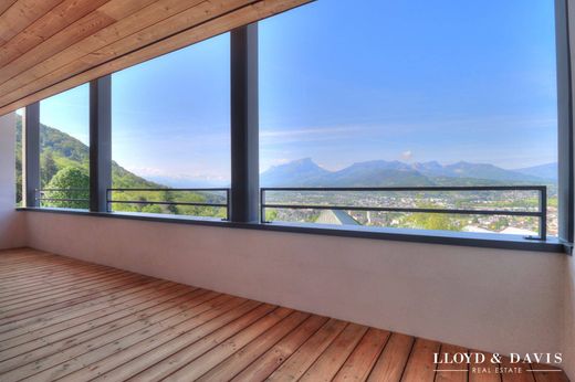 Luxus-Haus in Barby, Savoy
