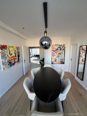 Puteaux, Hauts-de-Seineのアパートメント