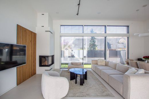 Luksusowy dom w Saint-Barthélemy-d'Anjou, Maine-et-Loire