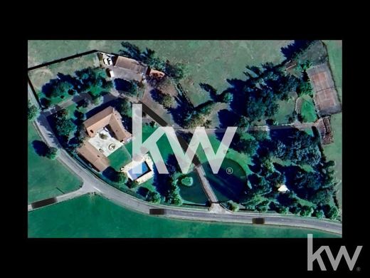 ‏בתי יוקרה ב  Montbrison, Loire