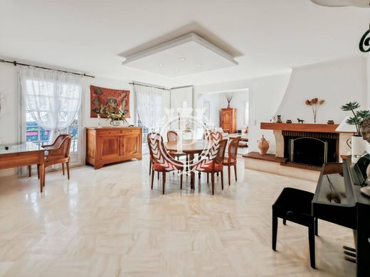 Элитный дом, Монтрей, Seine-Saint-Denis
