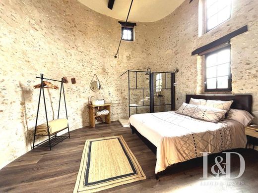 Luxe woning in Saint-Sever, Landes