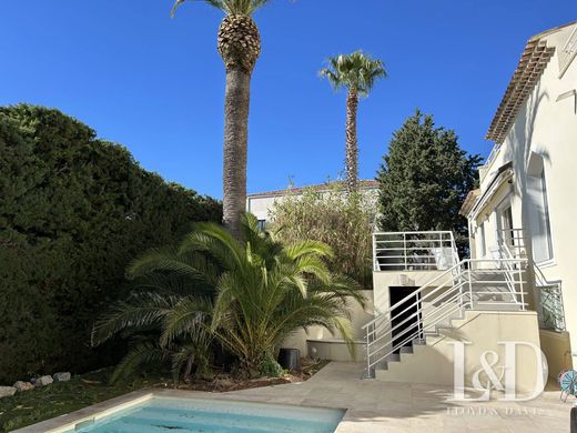 Luxury home in Saint-Raphaël, Var