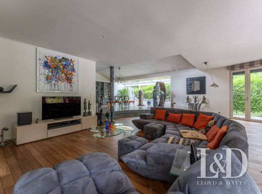 Luxe woning in Mérignac, Gironde