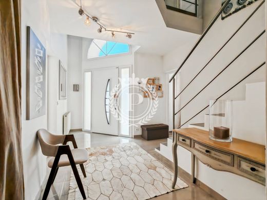 Luxury home in Livry-Gargan, Seine-Saint-Denis