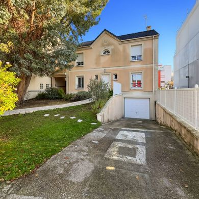 Luxury home in Vitry-sur-Seine, Val-de-Marne