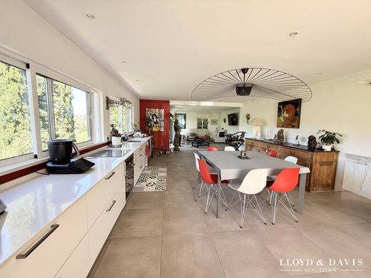Luxury home in Pechão, Olhão