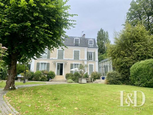 Maison de luxe à Vaucresson, Hauts-de-Seine