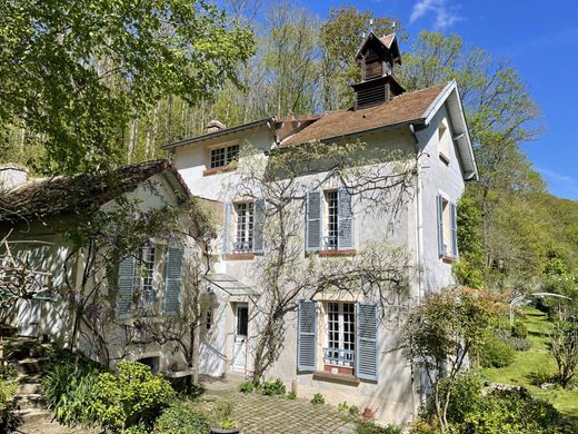 Villiers-le-Bâcle, Essonneの高級住宅