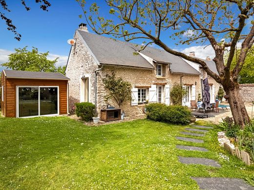 Luxury home in Étampes, Essonne