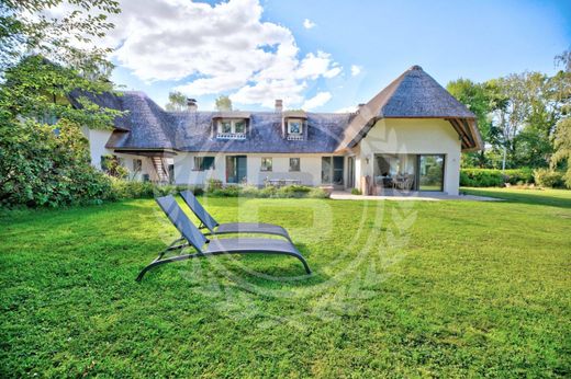 Montfort-l'Amaury, Yvelinesの高級住宅