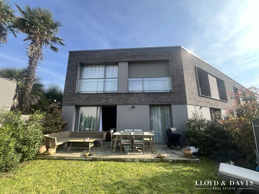 Apartment in Bordeaux, Gironde