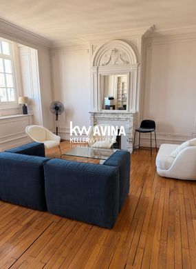 Apartment / Etagenwohnung in Lille, Nord