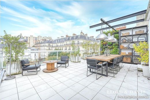 Apartment in Monceau, Courcelles, Ternes, Paris