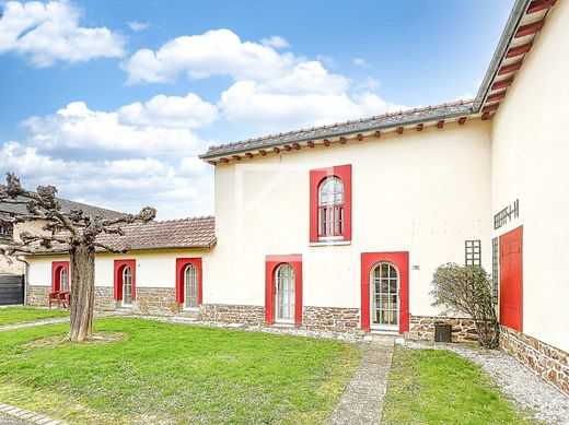 公寓楼  Thorigné-Fouillard, Ille-et-Vilaine