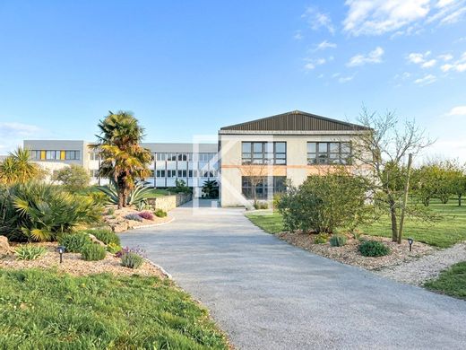 Wohnkomplexe in La Rabatelière, Vendée