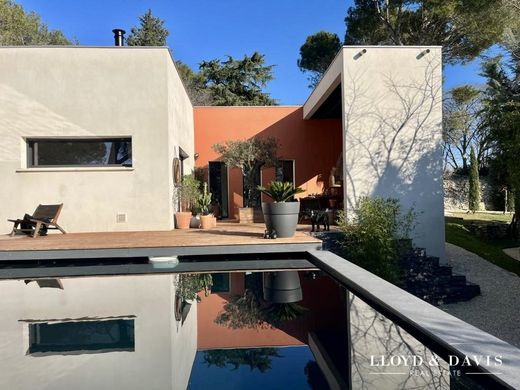 Luxus-Haus in Nîmes, Gard