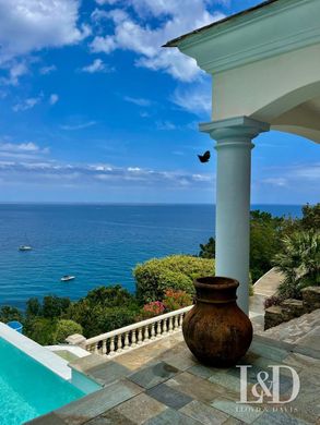 Maison de luxe à Brando, Haute-Corse