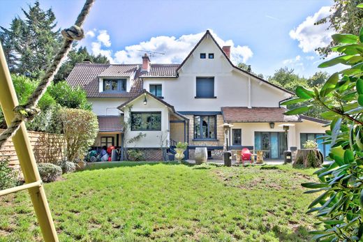 Πολυτελή κατοικία σε La Celle-Saint-Cloud, Yvelines