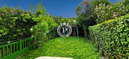 Элитный дом, Suresnes, Hauts-de-Seine