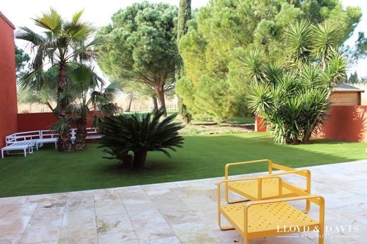 Luxus-Haus in Claira, Pyrénées-Orientales