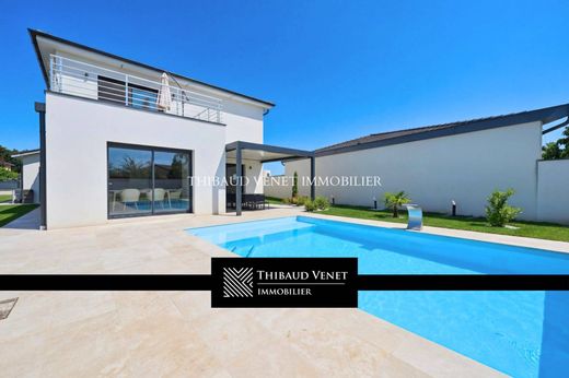 Luxury home in Bourg-en-Bresse, Ain