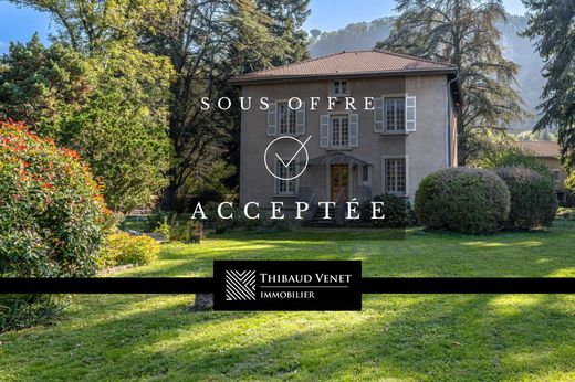 호화 저택 / Lagnieu, Ain