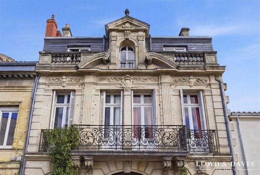 Maison de luxe à Bordeaux, Gironde