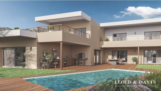 Luxus-Haus in Le Lavandou, Var
