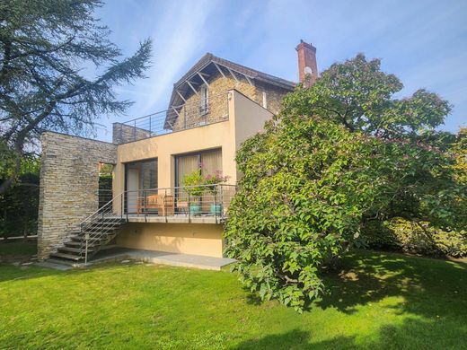 Luxus-Haus in Viry-Châtillon, Essonne