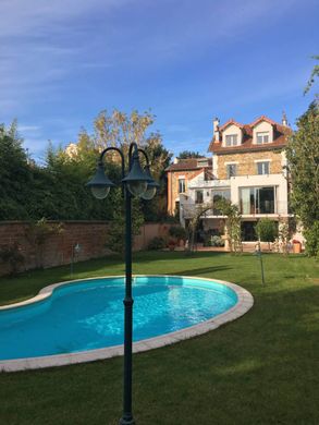 Casa de lujo en Clamart, Altos de Sena