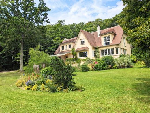 Luxury home in Bazemont, Yvelines