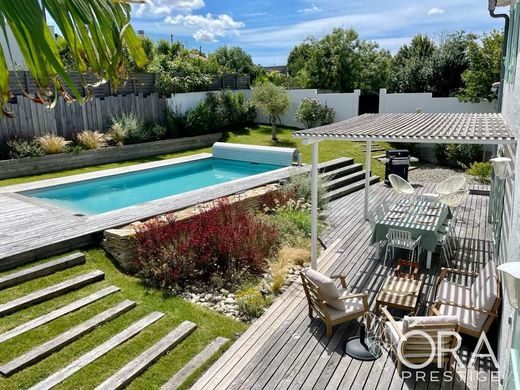 Luxury home in Andilly, Charente-Maritime